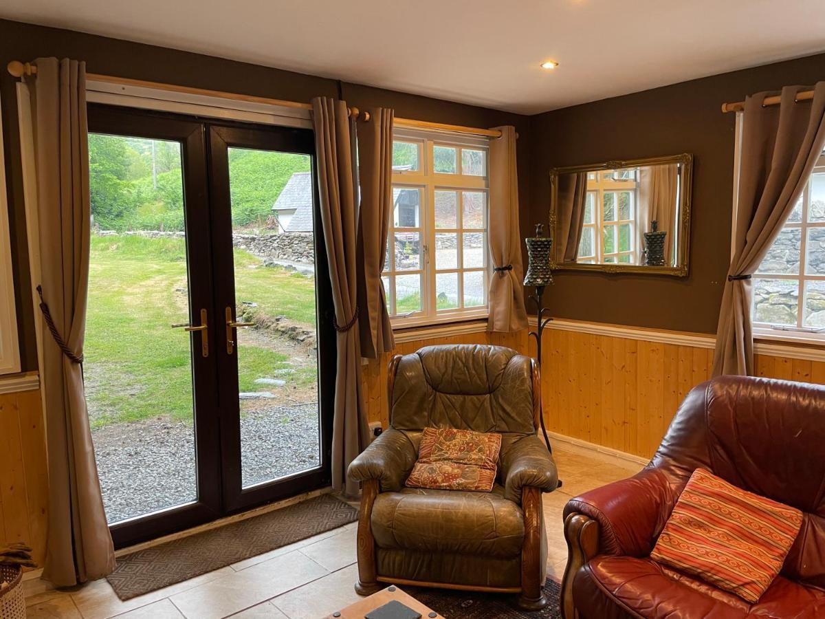 Cuckoo Cabin, Tyn Y Cwm Eglwys-Fach Eksteriør billede